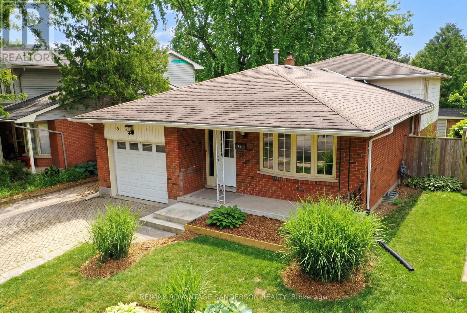 51 CONCORD CRESCENT, London North (North I)