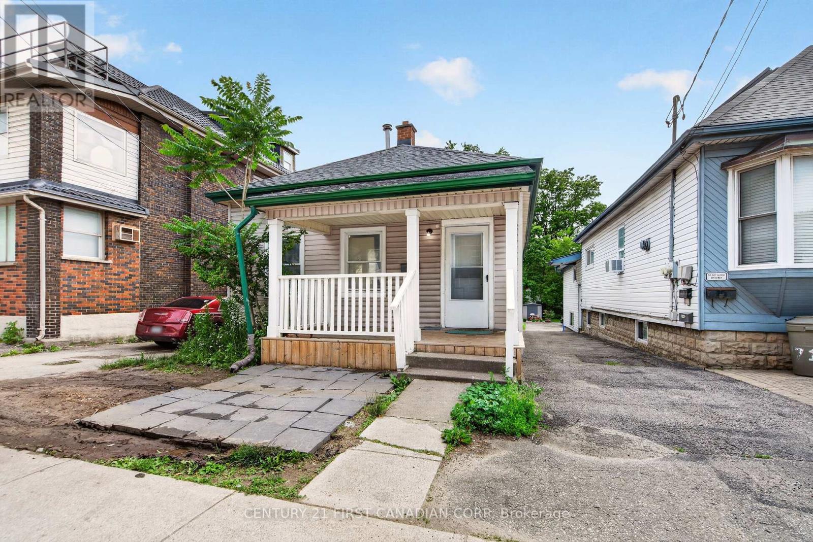 713 ADELAIDE STREET N, London East (East F)