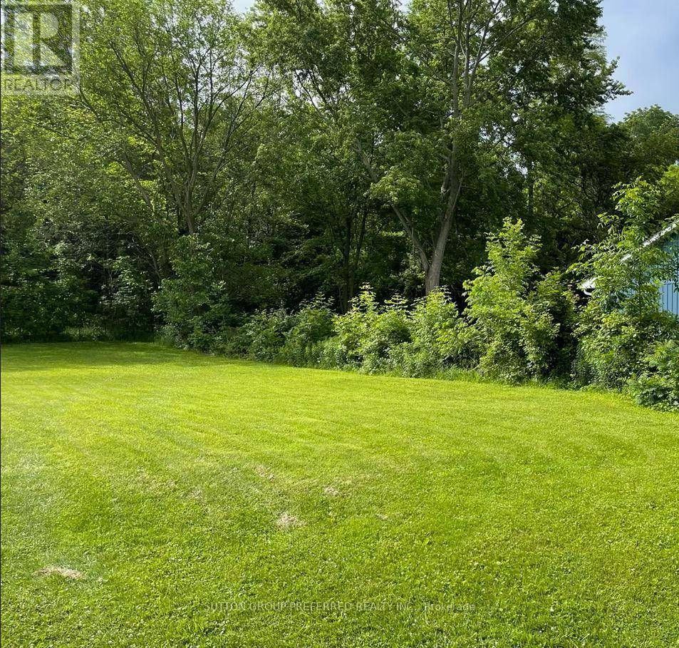 5325 BROADVIEW AVENUE, Lambton Shores