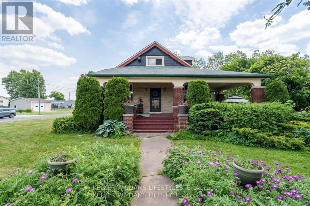 93 SARAH STREET, Lambton Shores (Thedford)
