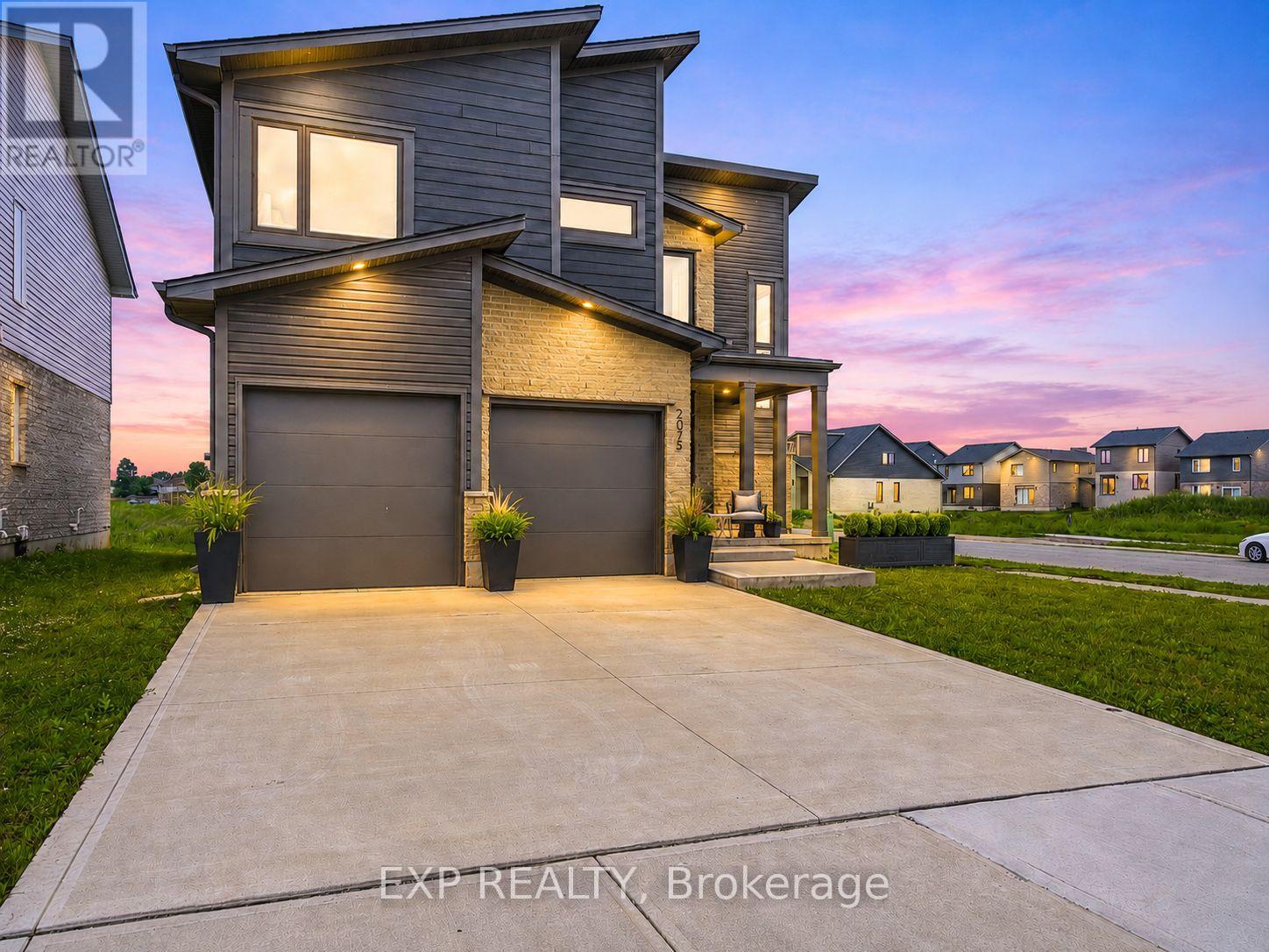 2075 EVANS BOULEVARD, London South (South U)