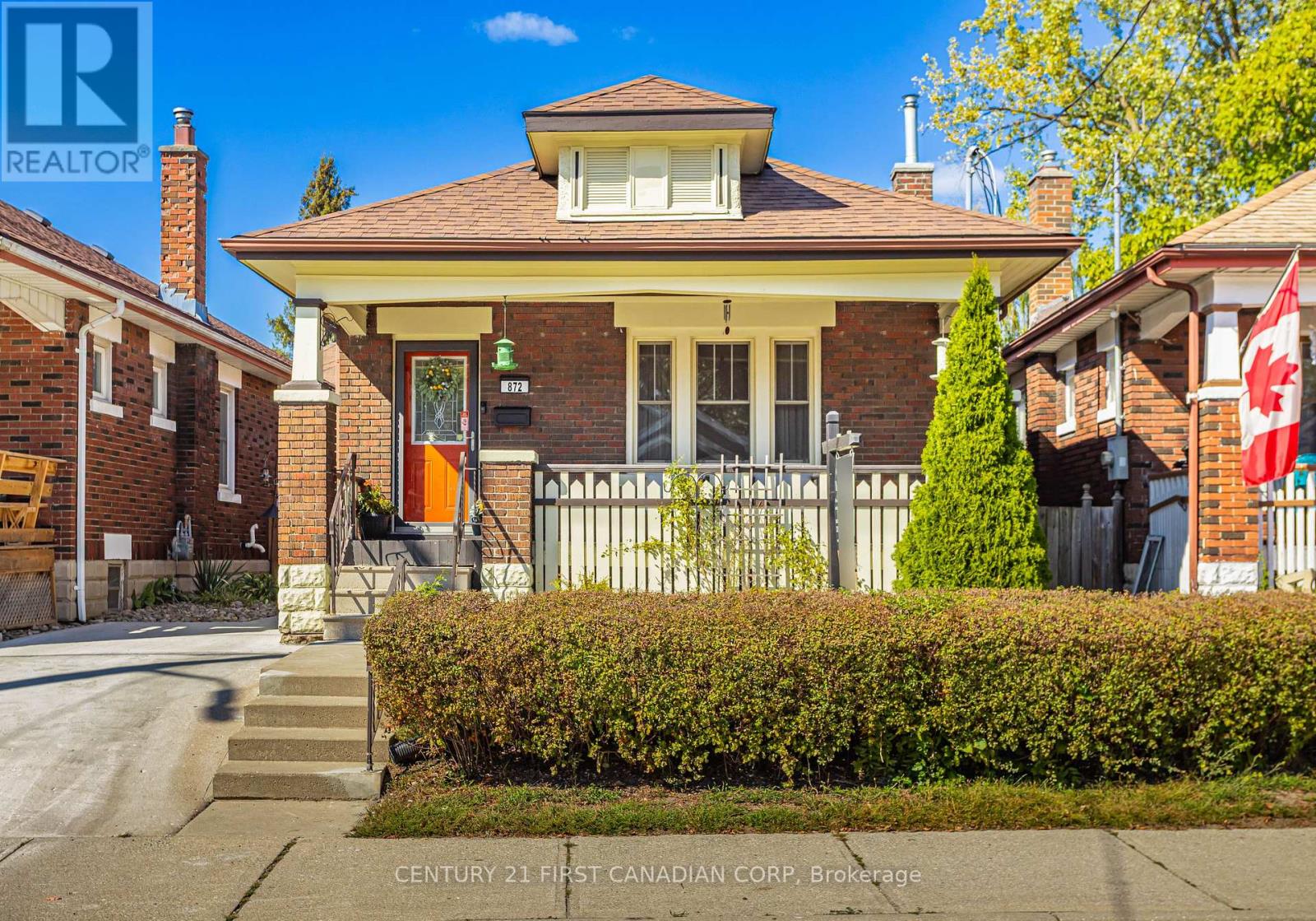 872 LOVETT STREET, London East (East L)