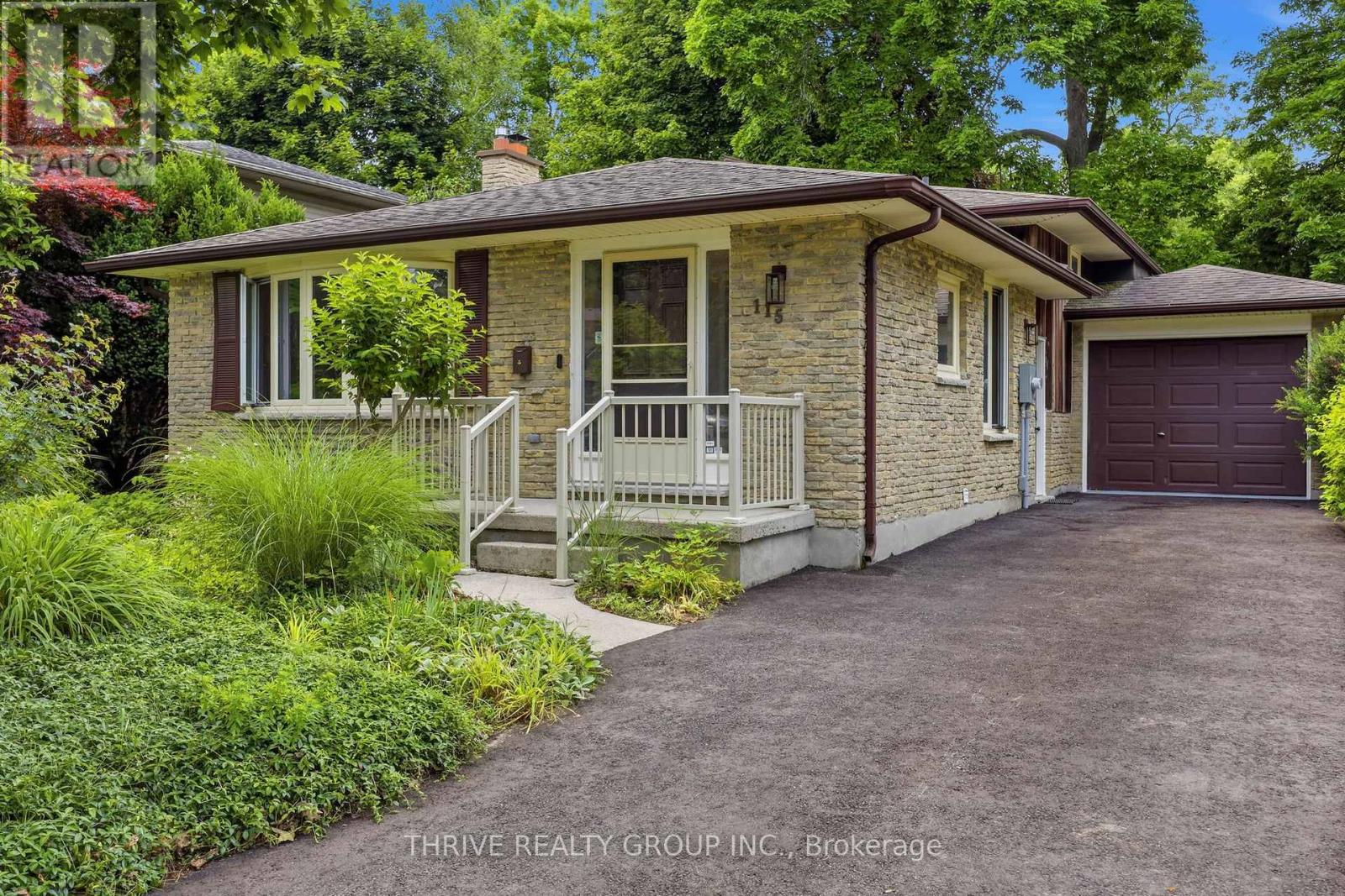 115 HALIBURTON ROAD, London South (South K)