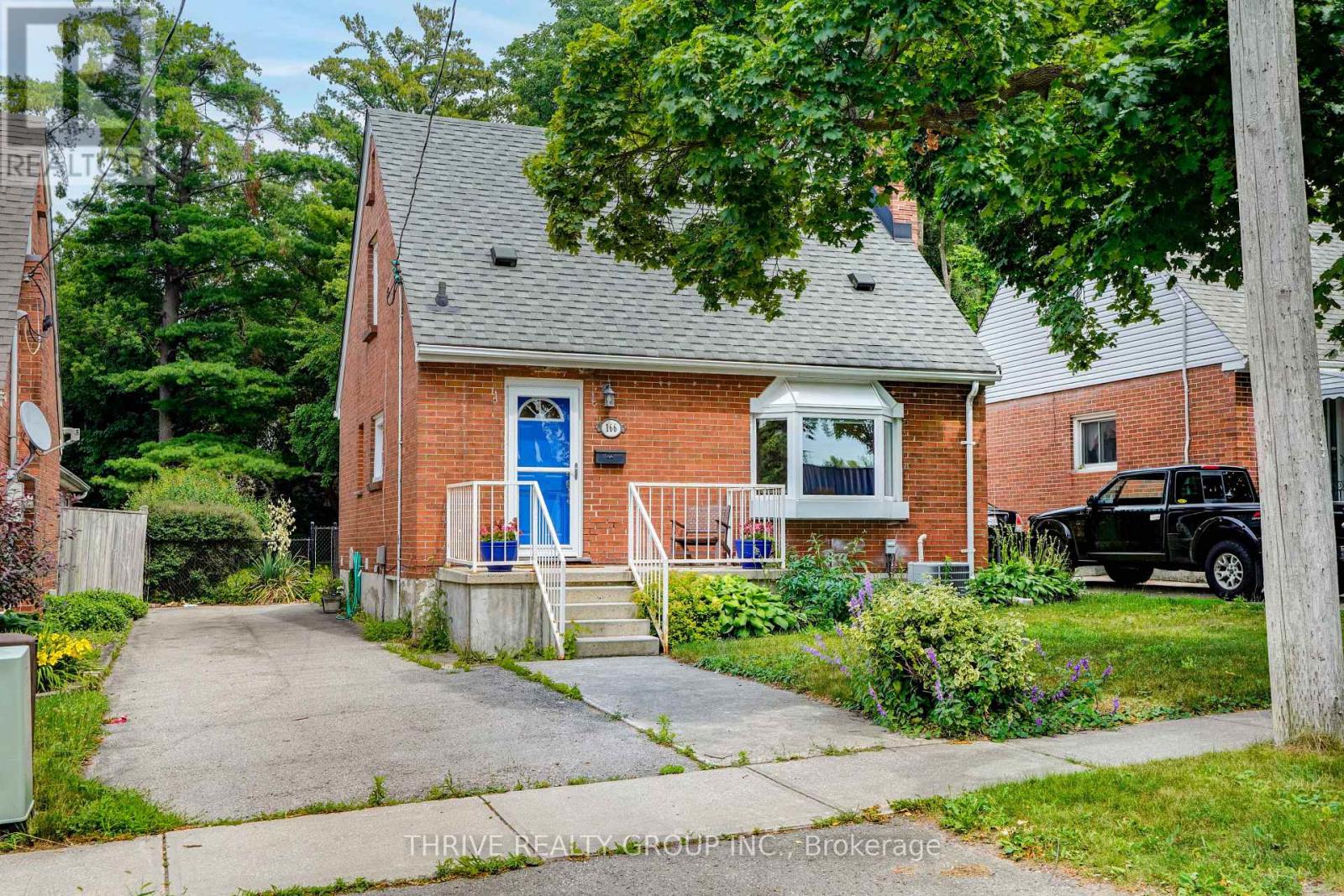 166 ASHLAND AVENUE, London East (East M)