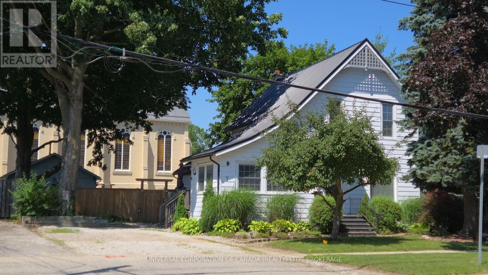 7 SOUTH STREET E, Aylmer