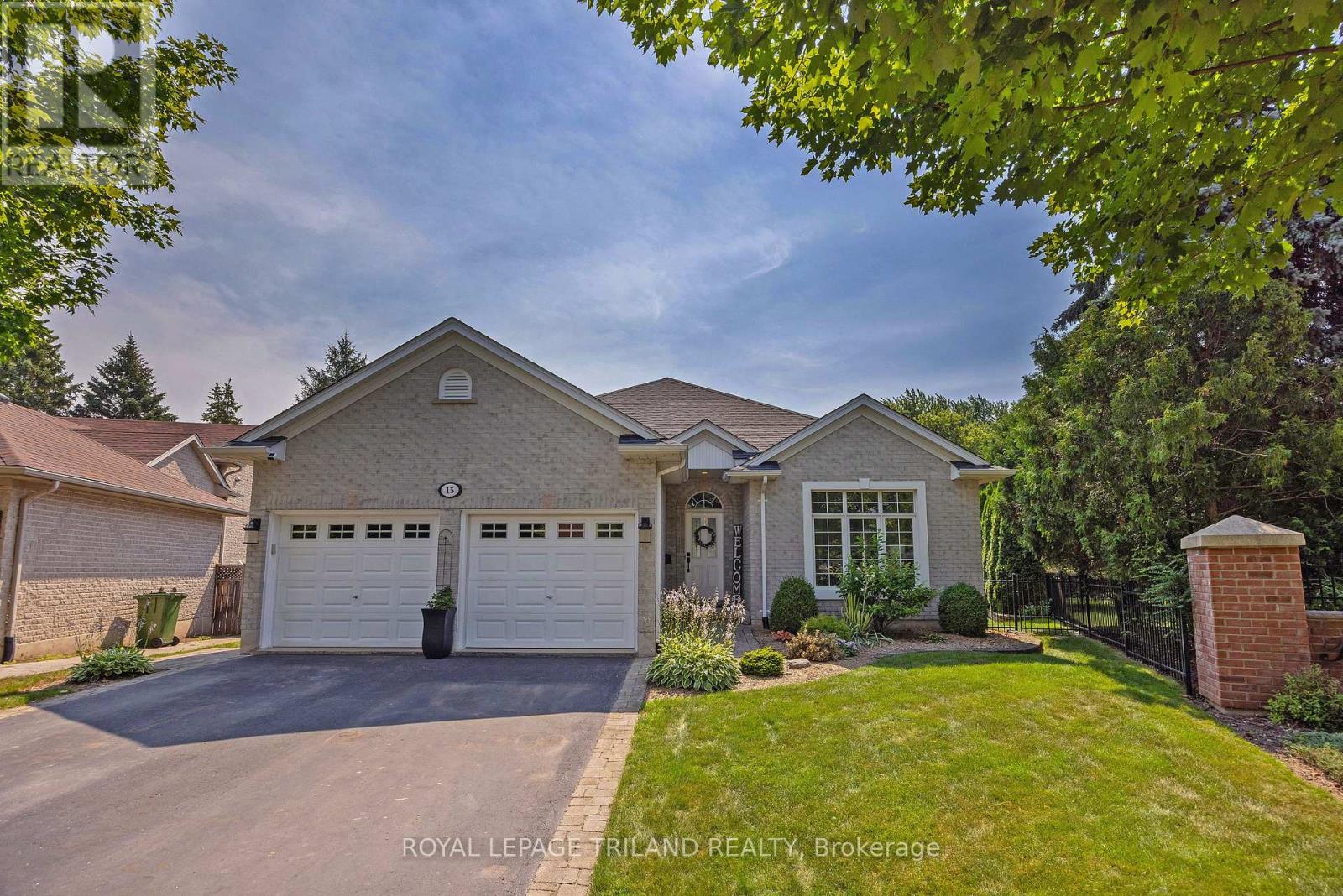15 AUGUSTA CRESCENT, St. Thomas