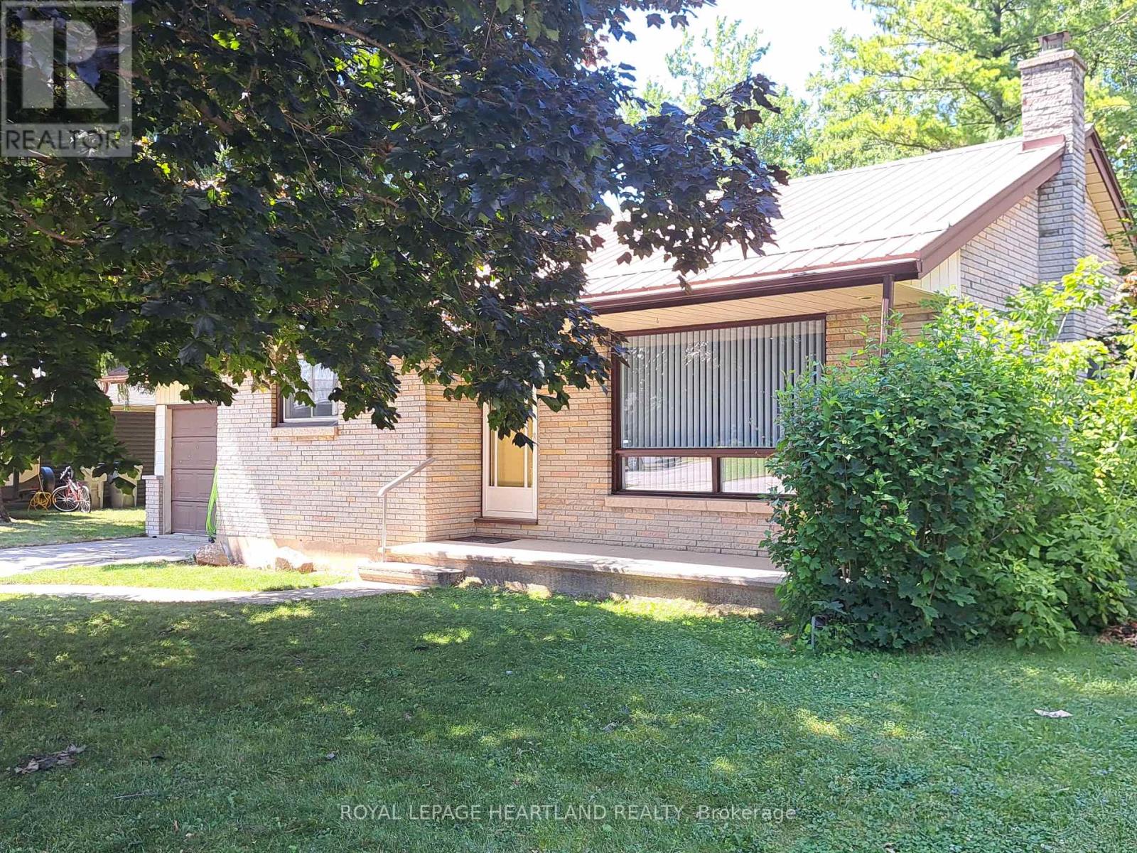 154 THOMAS STREET, South Huron (Exeter)
