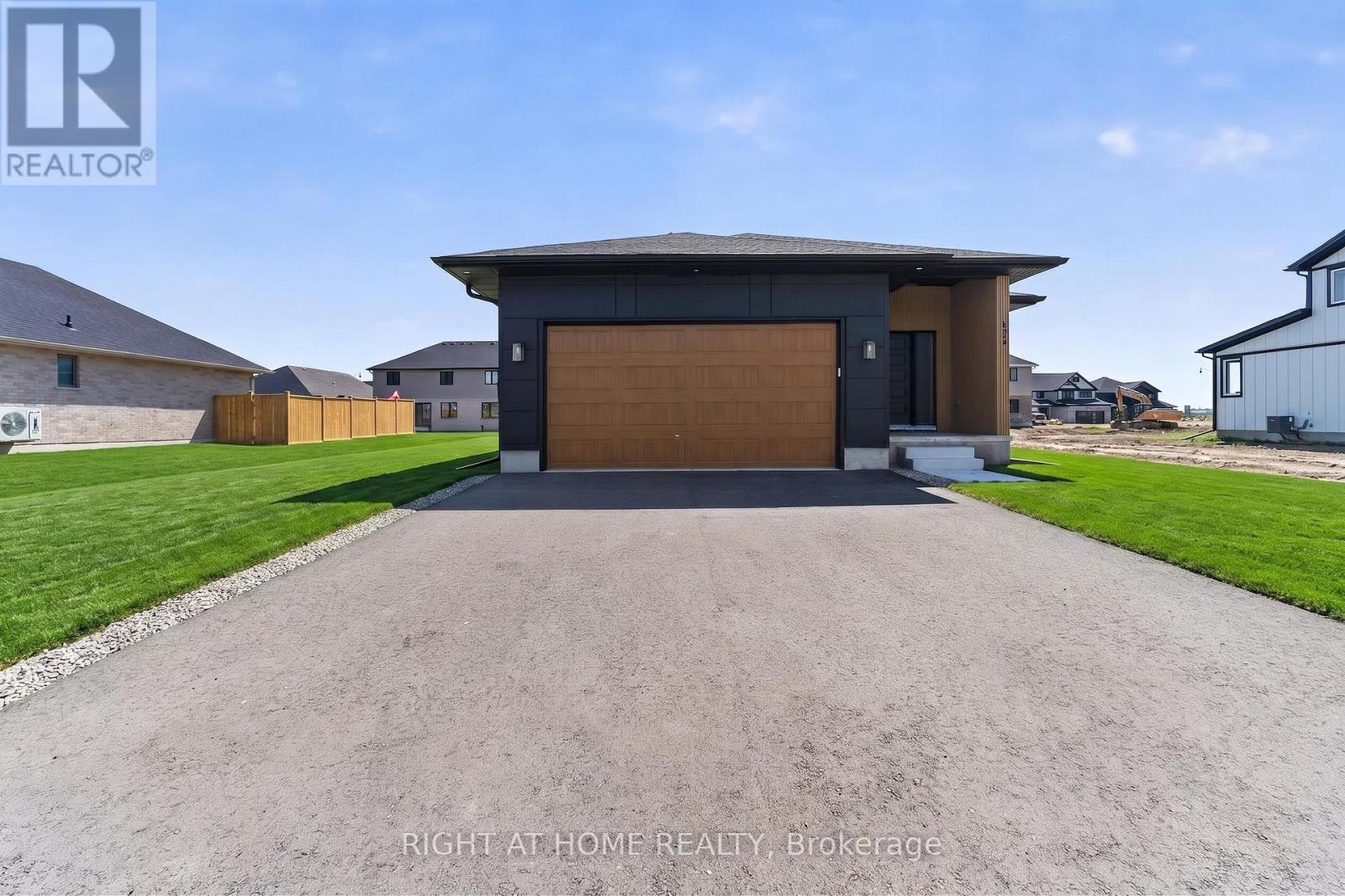 173 RENAISSANCE DRIVE, St. Thomas