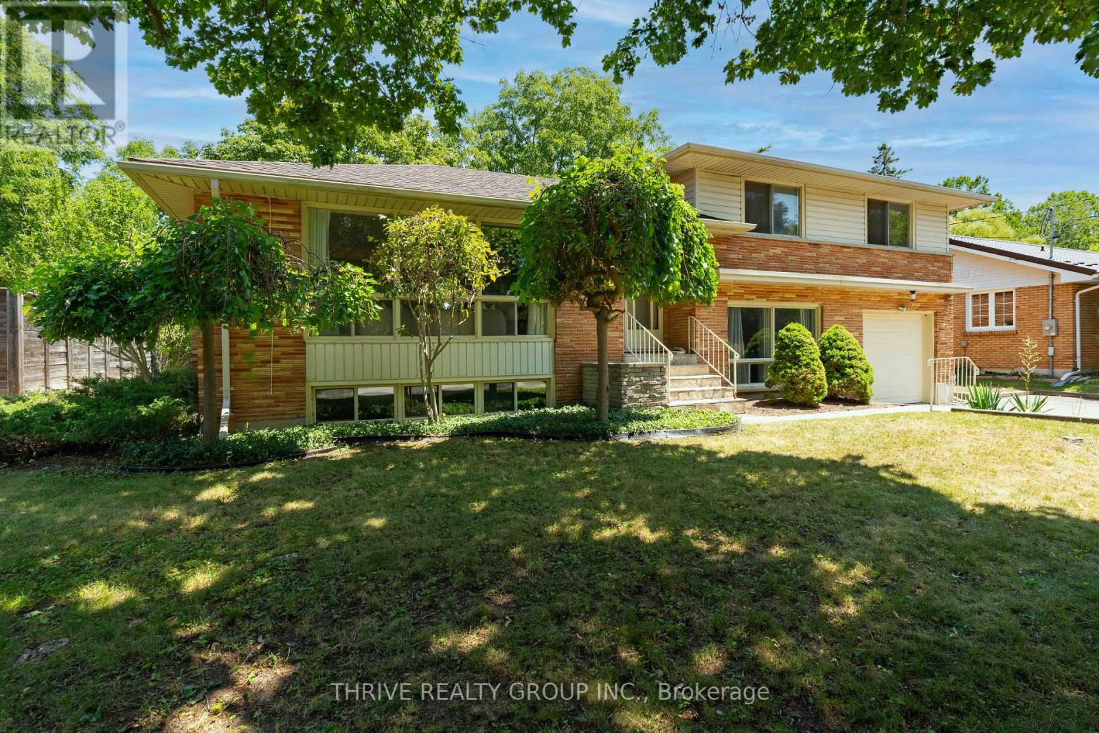 85 BLOOMFIELD DRIVE, London North (North J)