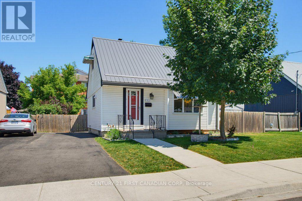 3 PARKSIDE DRIVE, St. Thomas