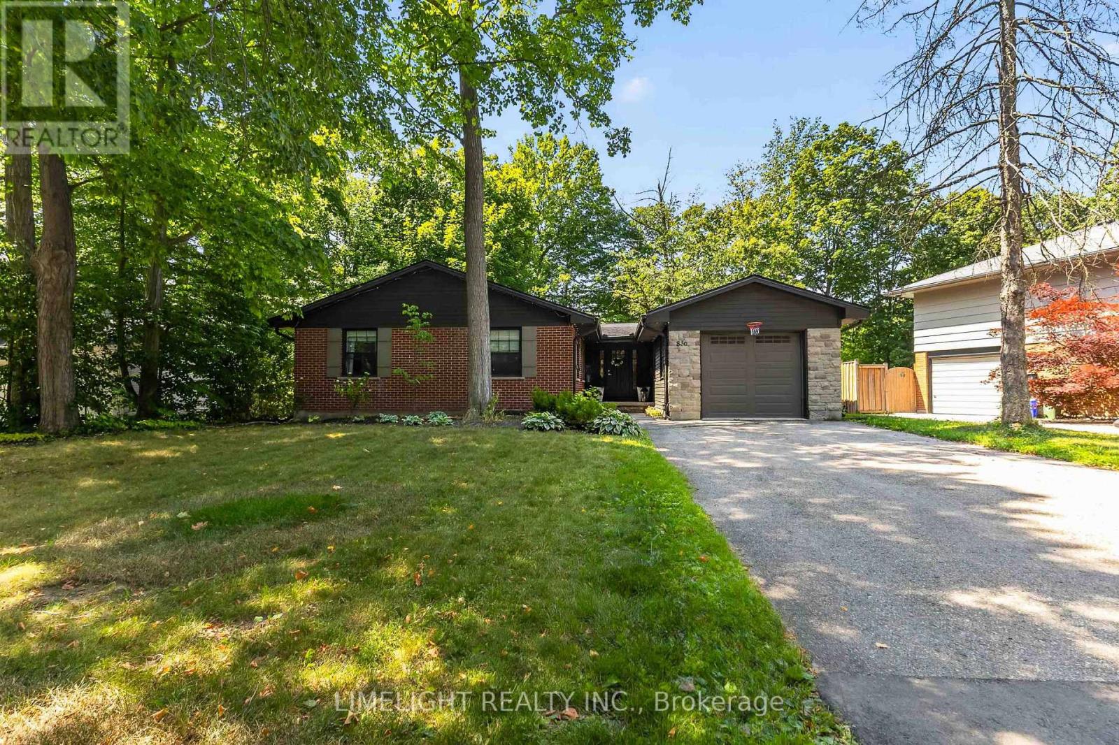 836 MANCHESTER ROAD, London North (North L)