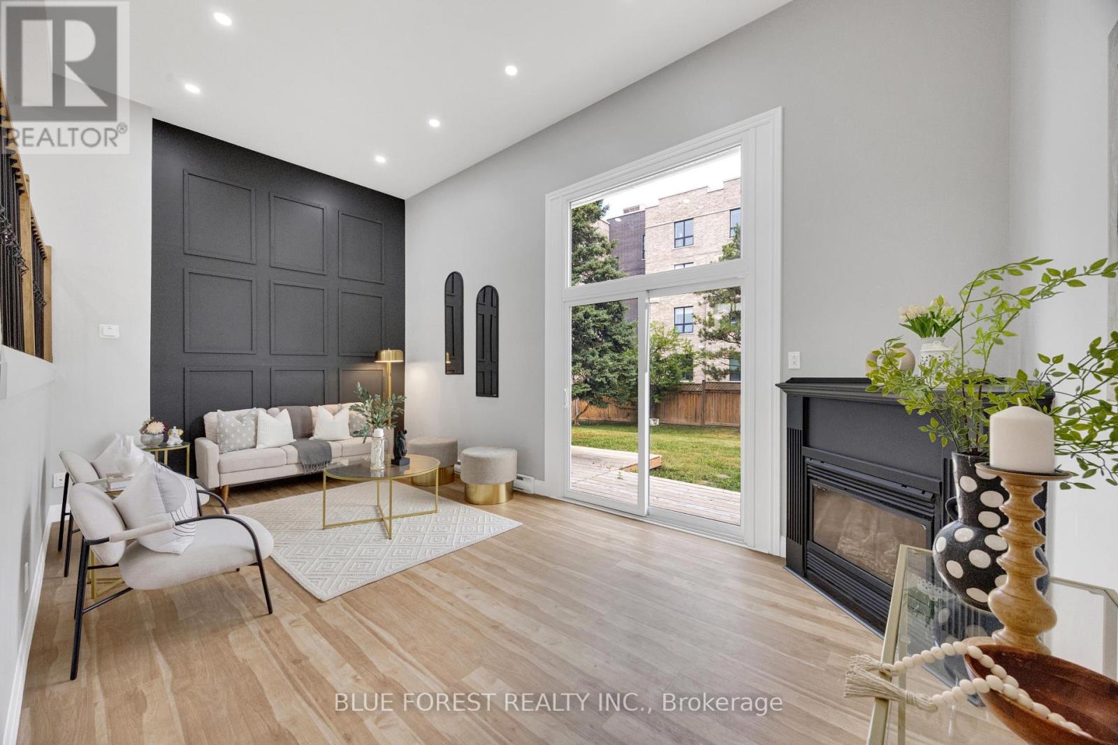 UNIT 6 - 40 FAIRFAX COURT, London North (North I)