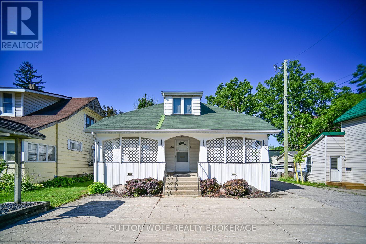 40 CARADOC STREET N, Strathroy-Caradoc (NE)