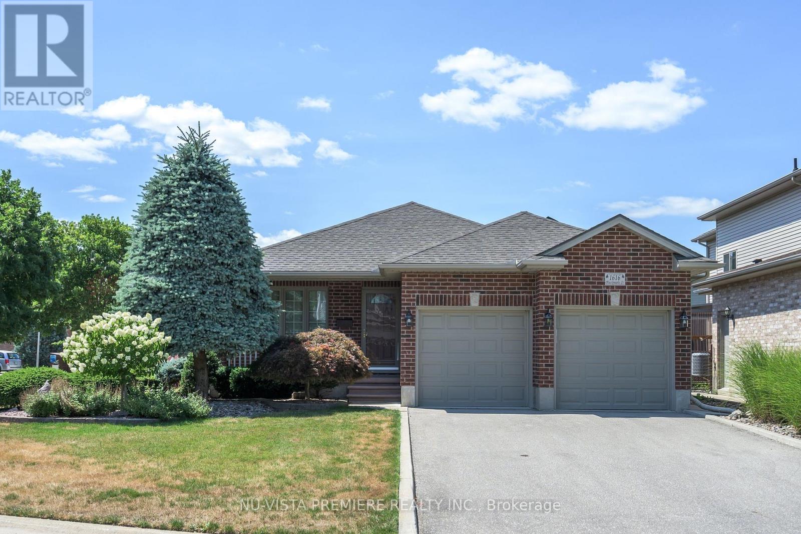 1616 BLACKMAPLE CRESCENT, London East (East A)