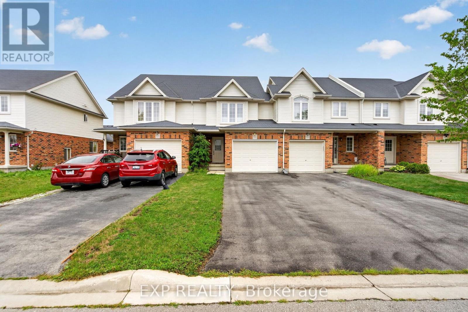 930 SILVERFOX CRESCENT, London North (North S)