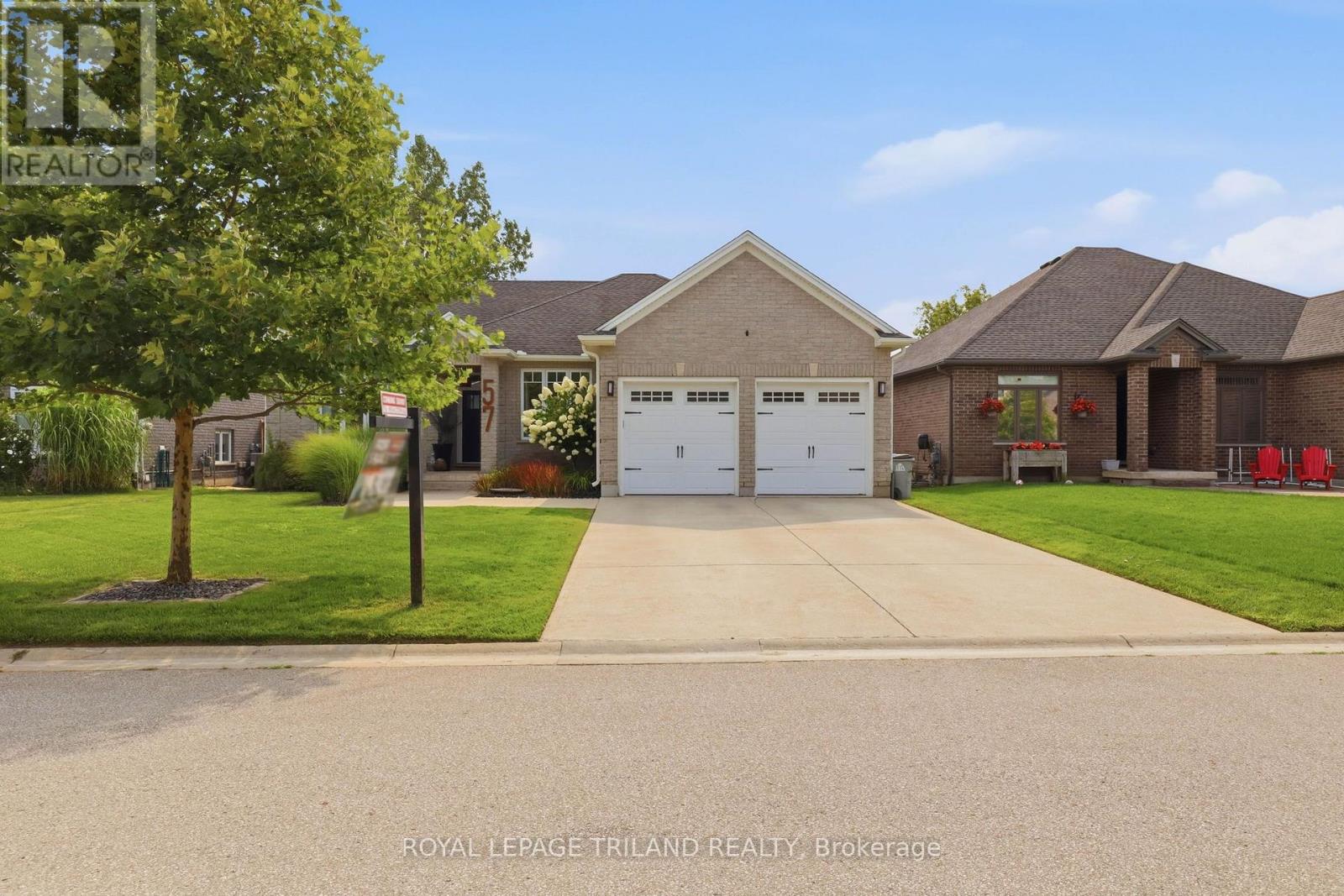 57 CAVERHILL CRESCENT, Middlesex Centre (Komoka)