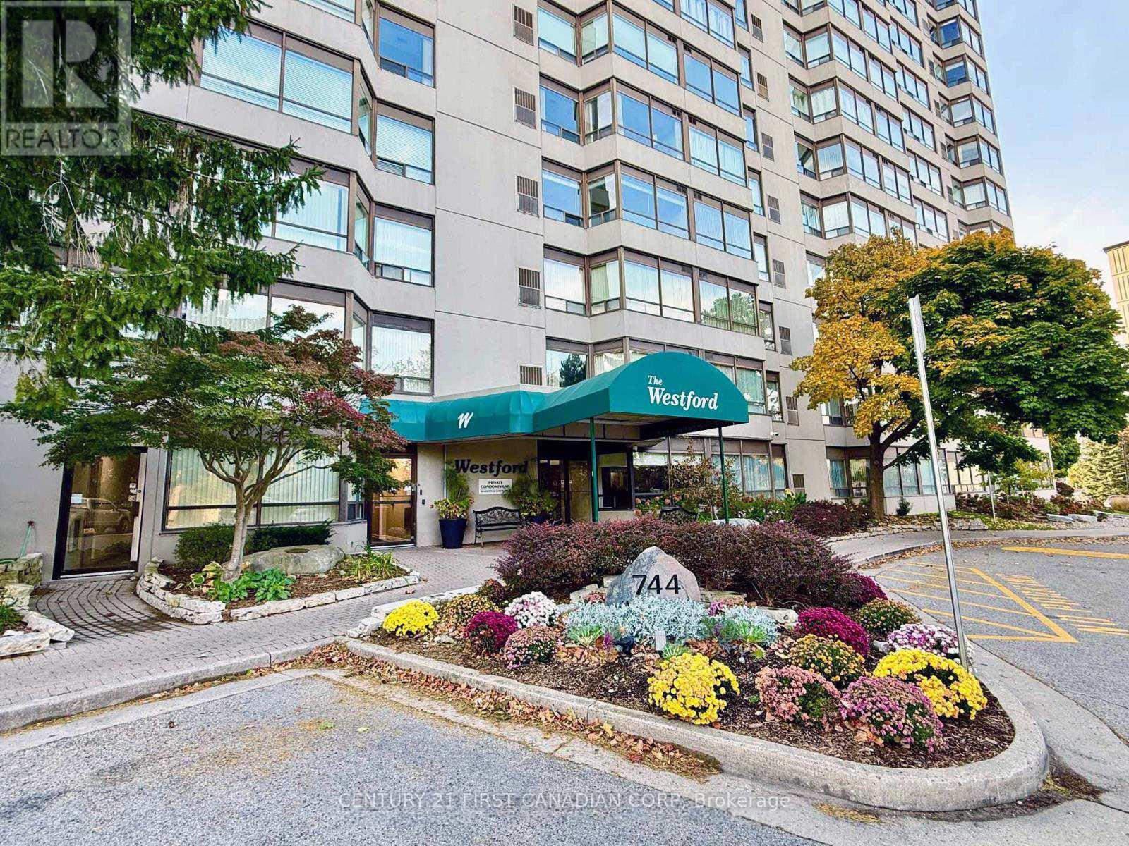 1002 - 744 WONDERLAND ROAD S, London