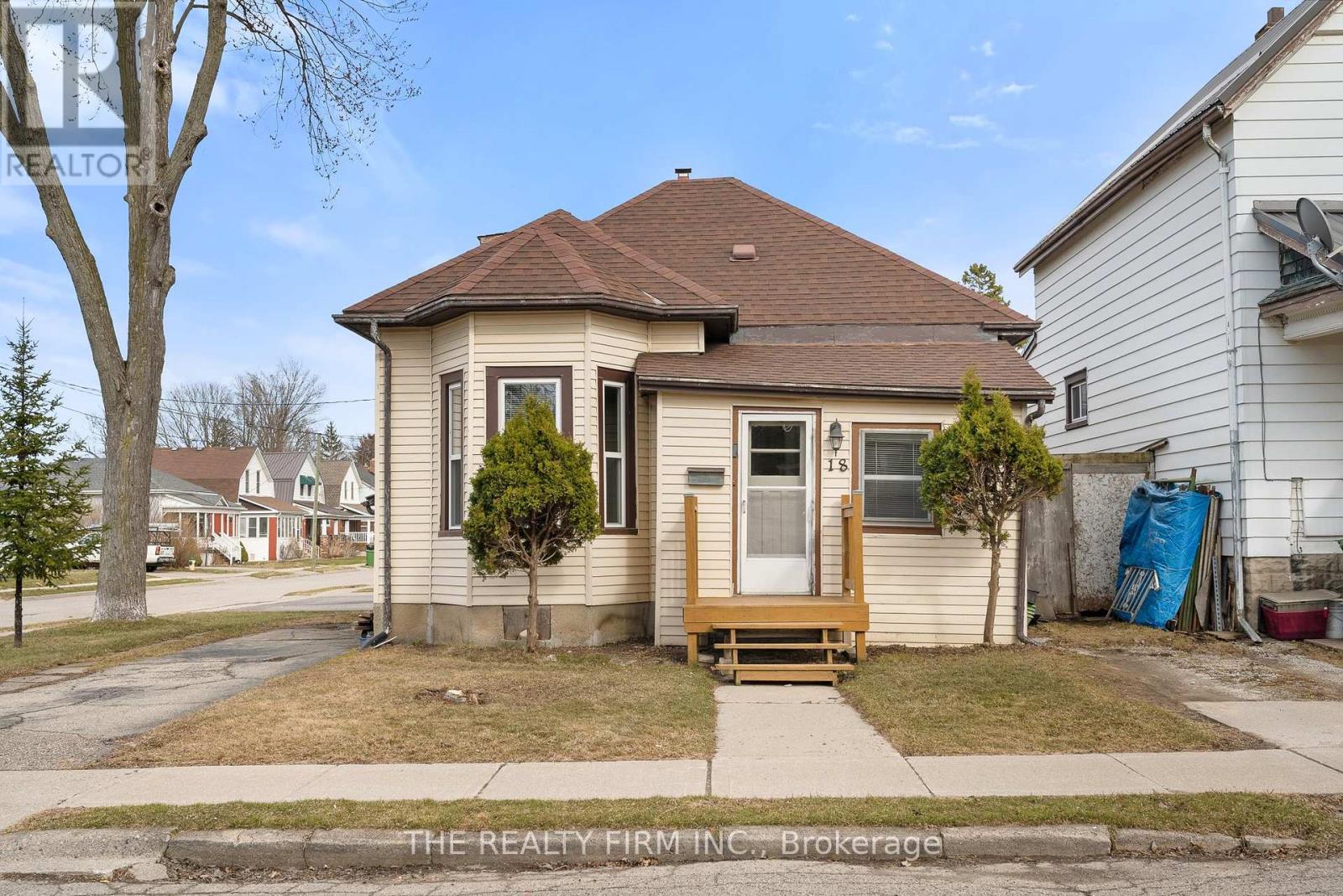 18 FOURTH AVENUE, St. Thomas