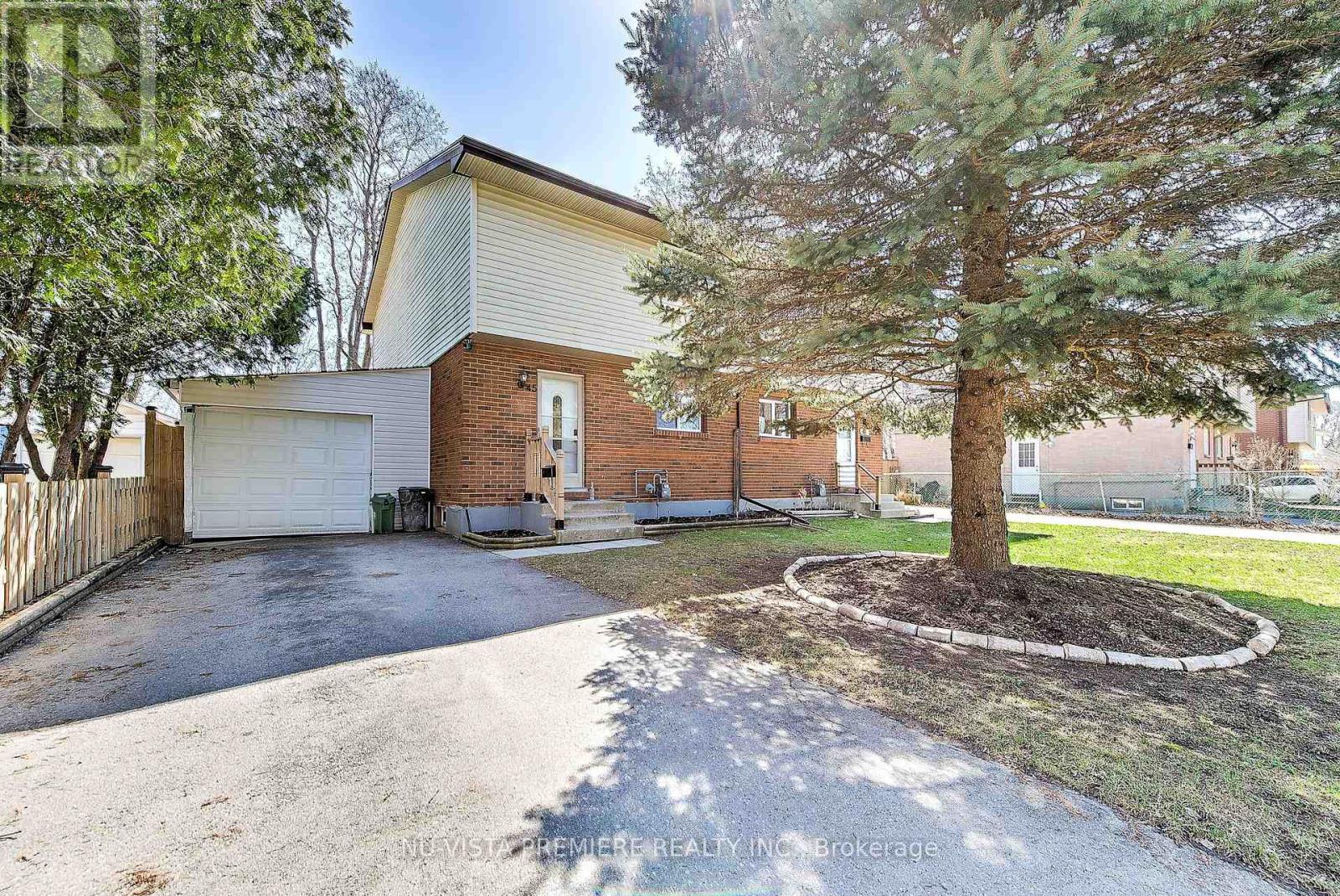 45 MOHEGAN CRESCENT, London