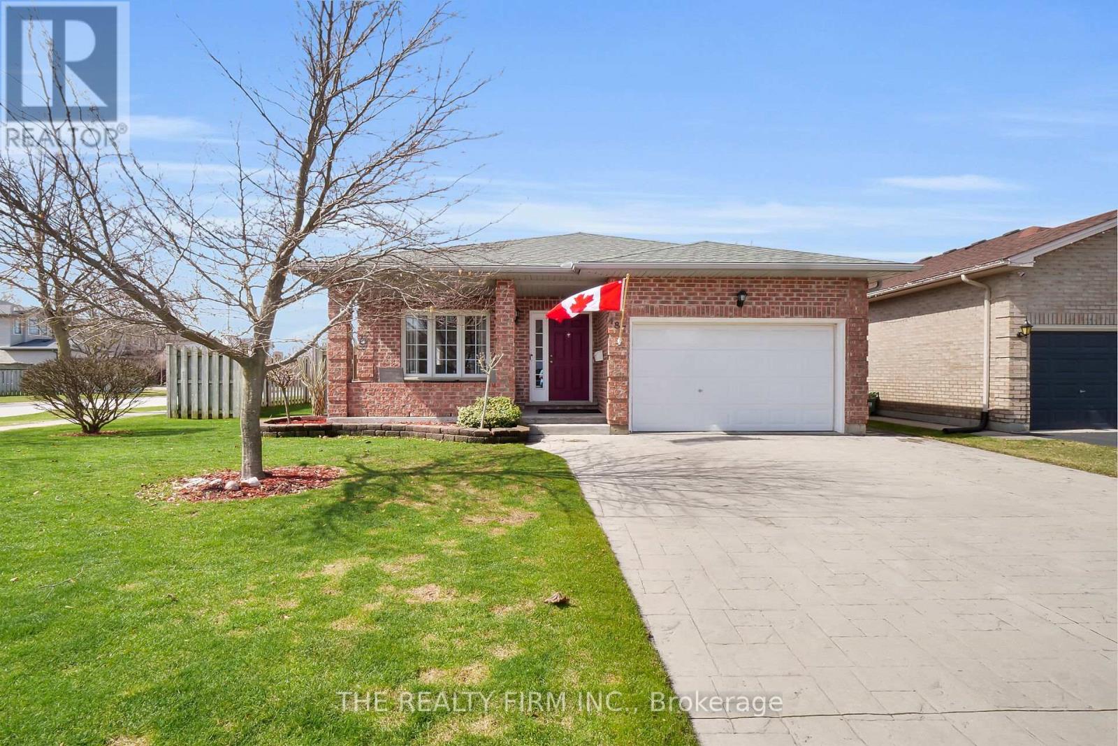 487 FOREST CREEK PLACE, London East (East A)