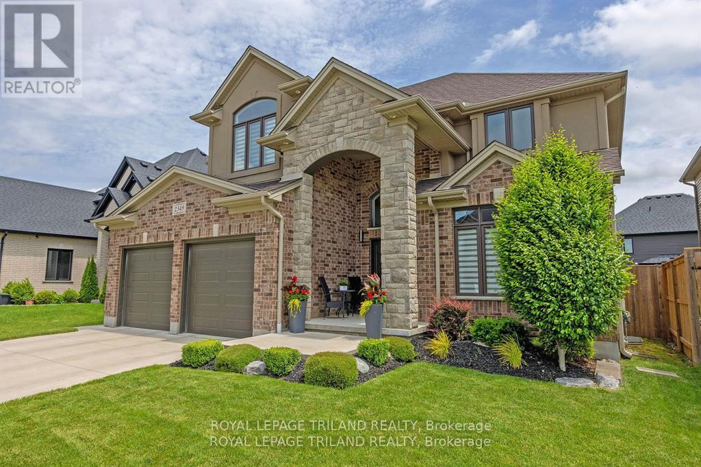 2349 DAUNCEY CRESCENT, London
