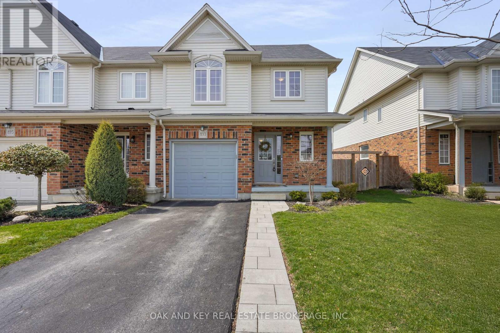 893 SILVERFOX CRESCENT, London North (North S)