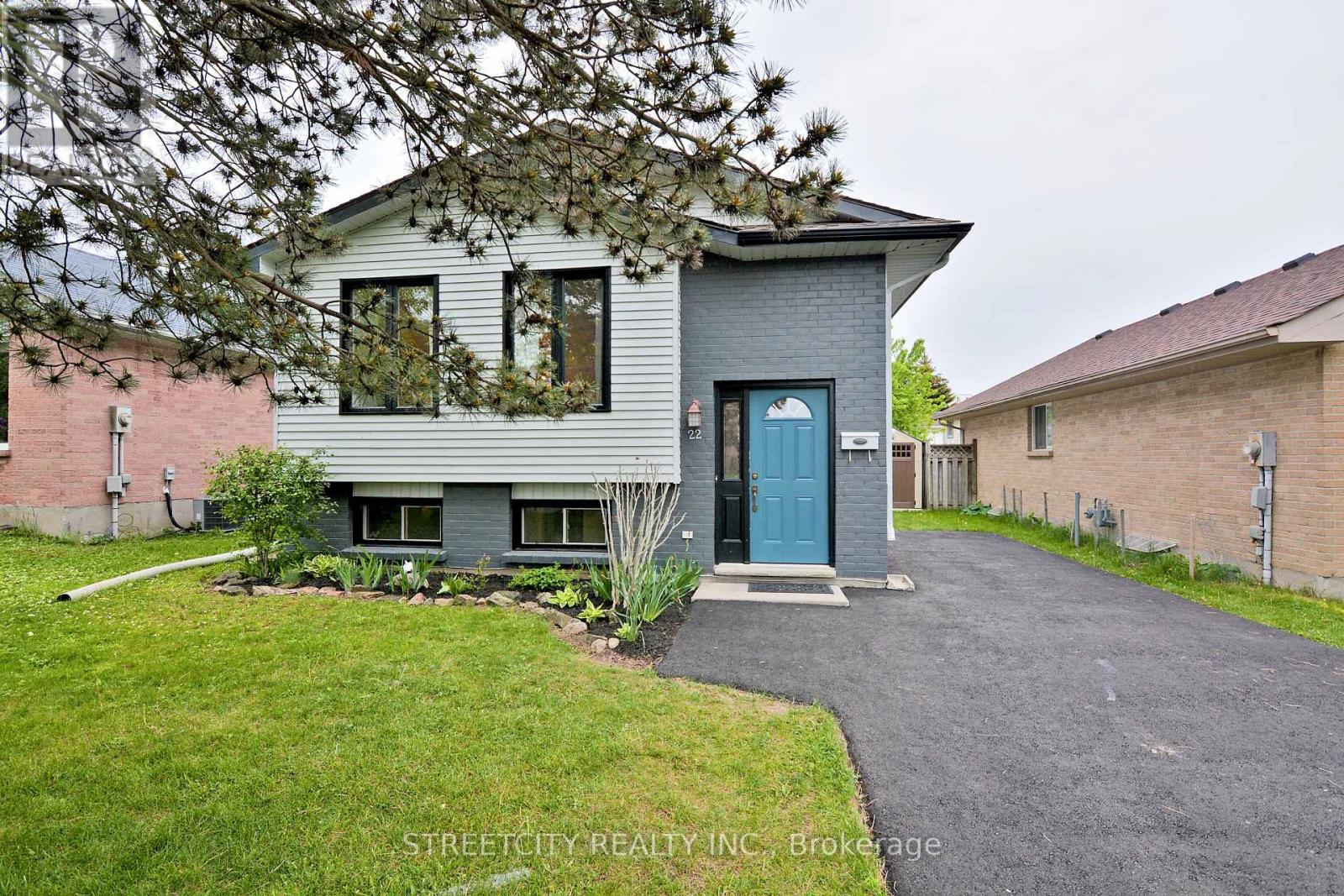 22 ERICA CRESCENT S, London