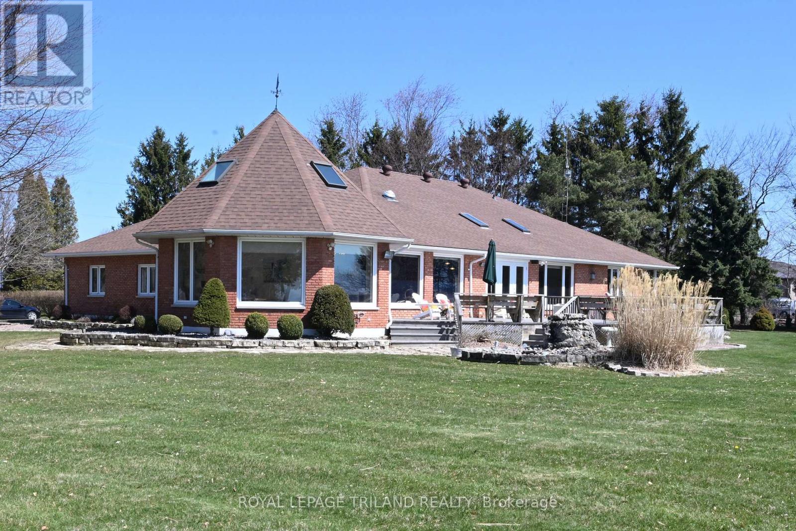 7154 TALBOT TRAIL, Chatham-Kent (Blenheim)