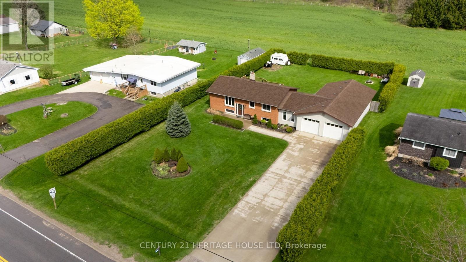 2720 CATHERINE STREET, Thames Centre