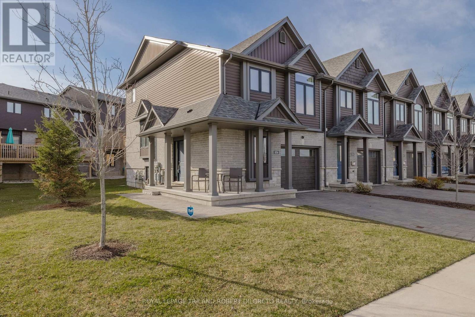 1056 MEADOWLARK RIDGE, London South (South U)