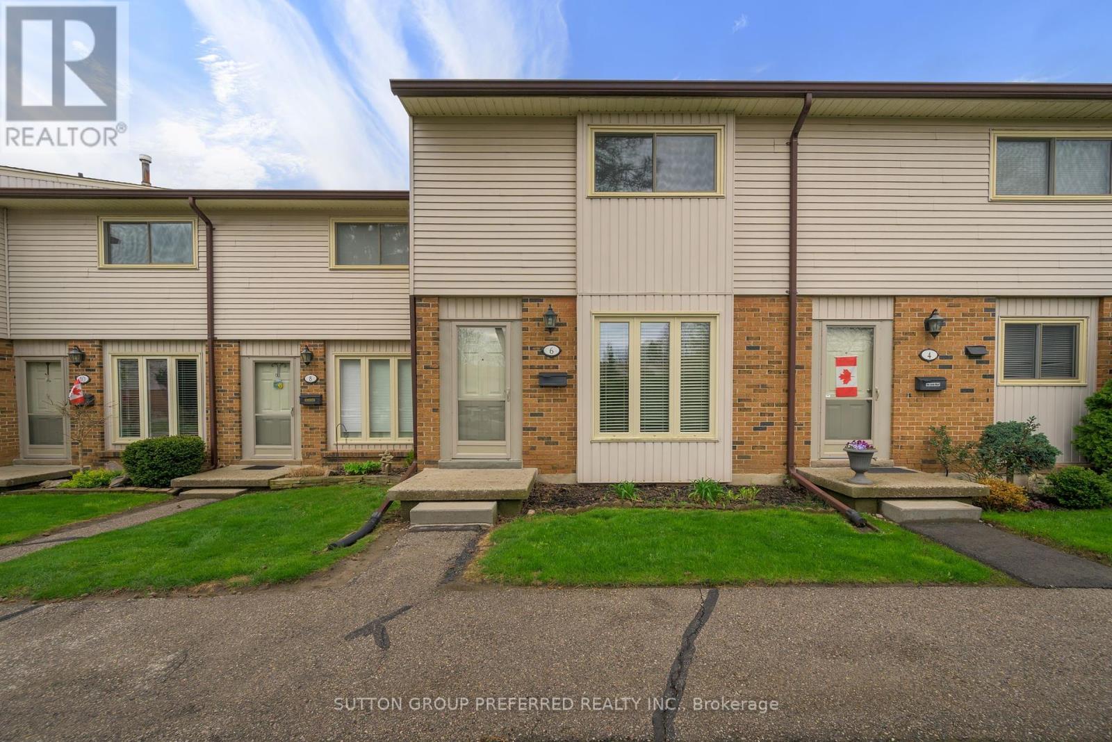 6 - 1328 COMMISSIONERS ROAD W, London South (South B)