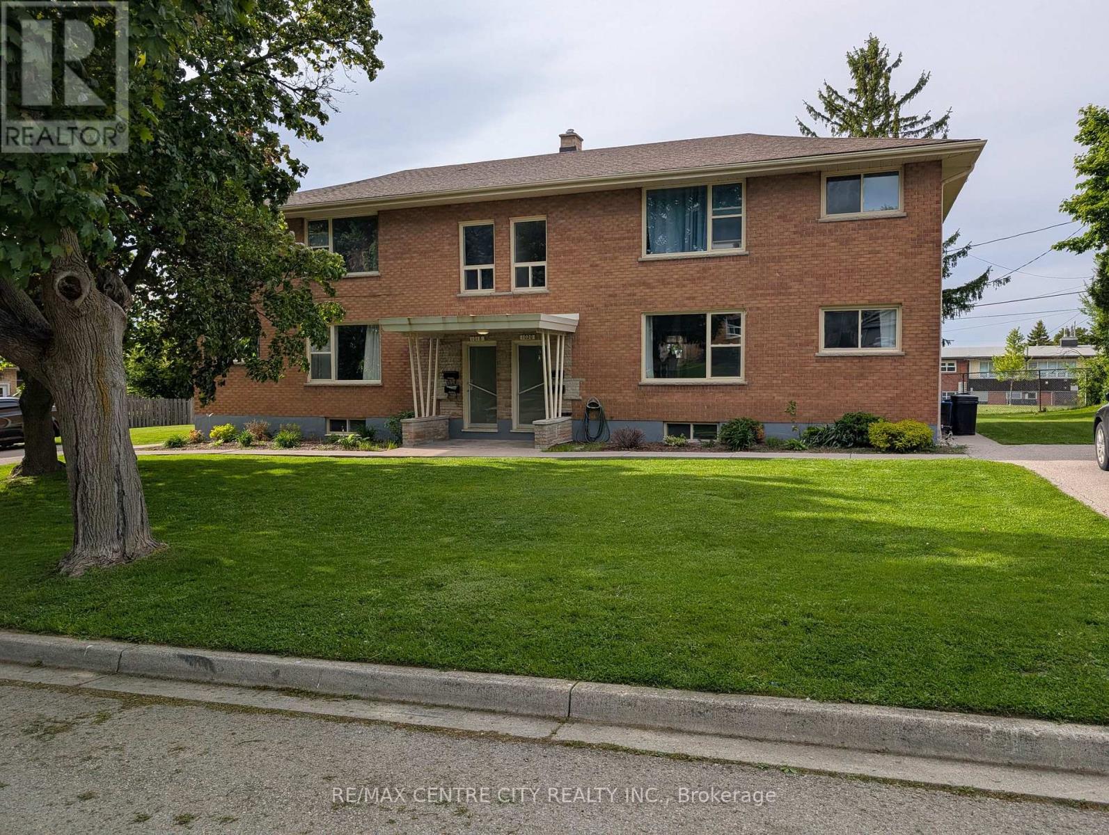 1020 EAGLE DRIVE, London South (South J)