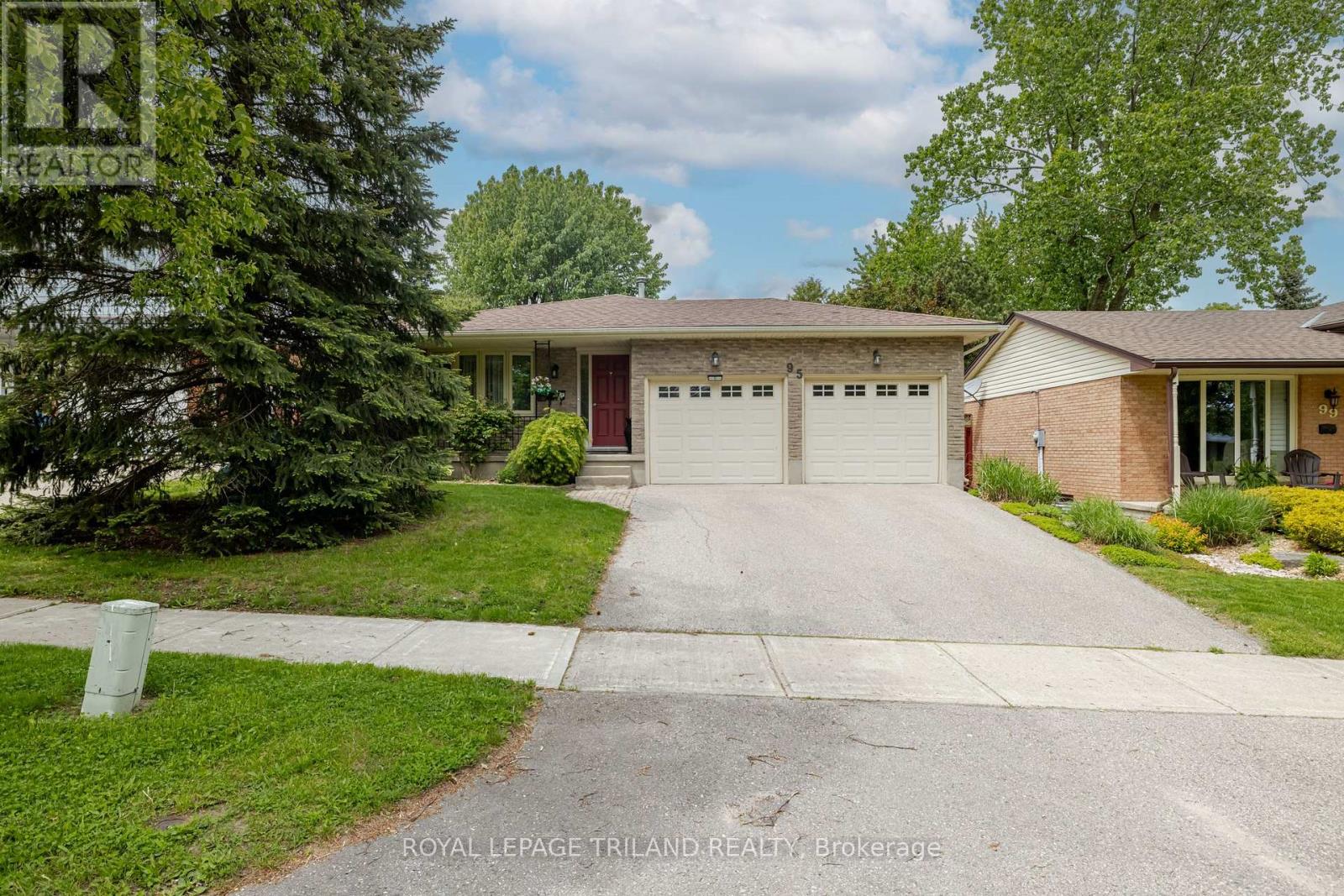 95 CONCORD CRESCENT, London North (North I)