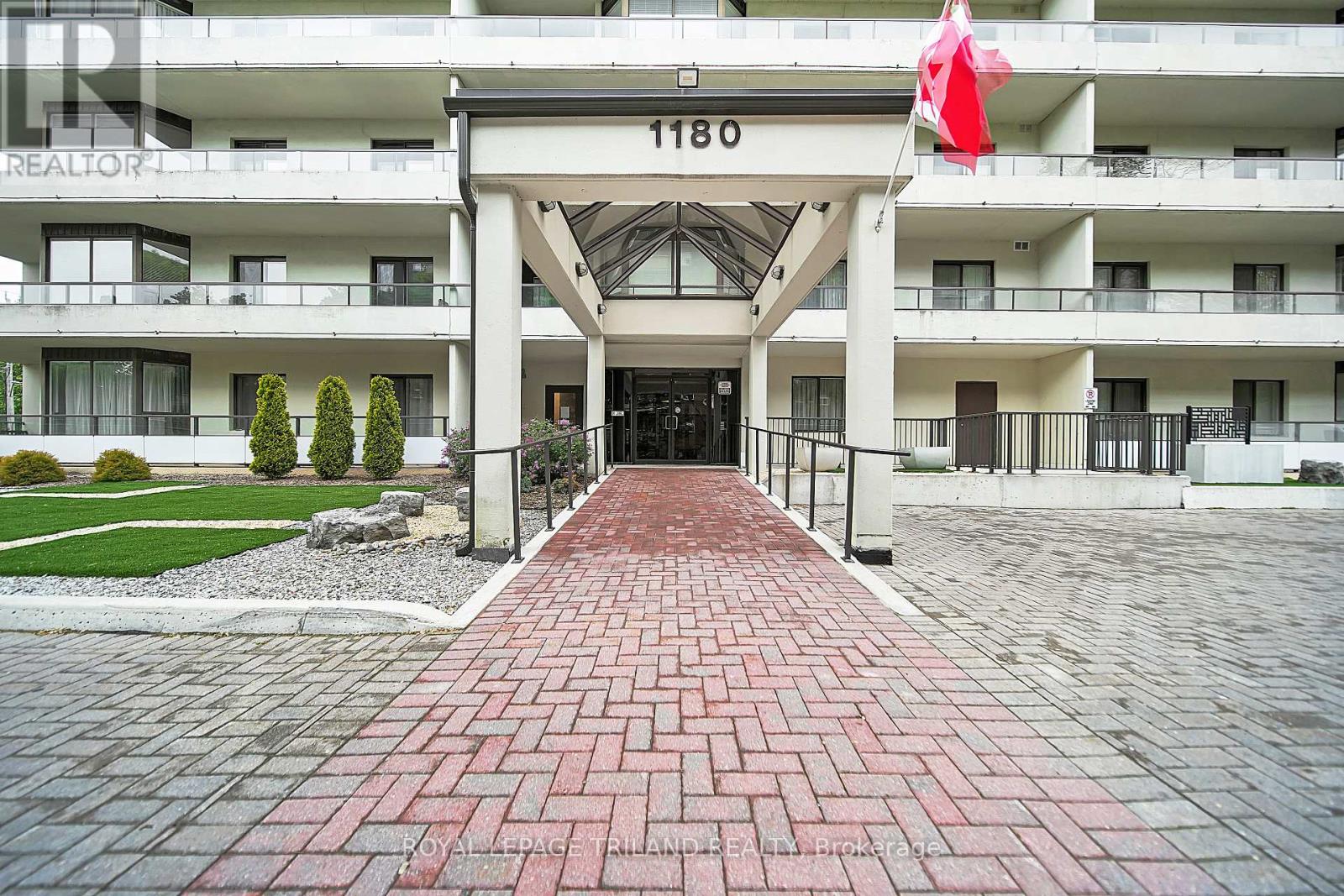 409 - 1180 COMMISSIONERS ROAD W, London South (South B)