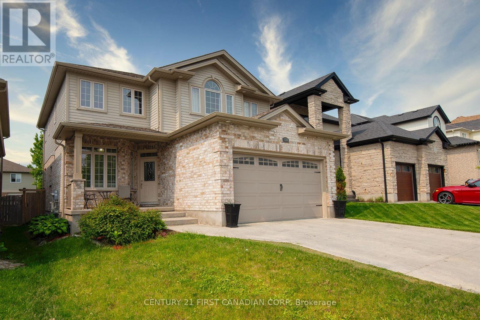 1728 BEAVERBROOK AVENUE, London North (North M)