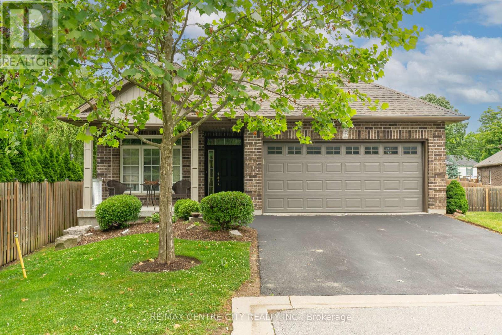 12 - 1 VINEDEN DRIVE, Central Elgin (Lynhurst)