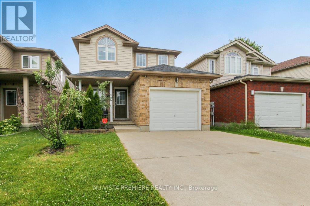 2101 FOXWOOD AVENUE, London North (North S)