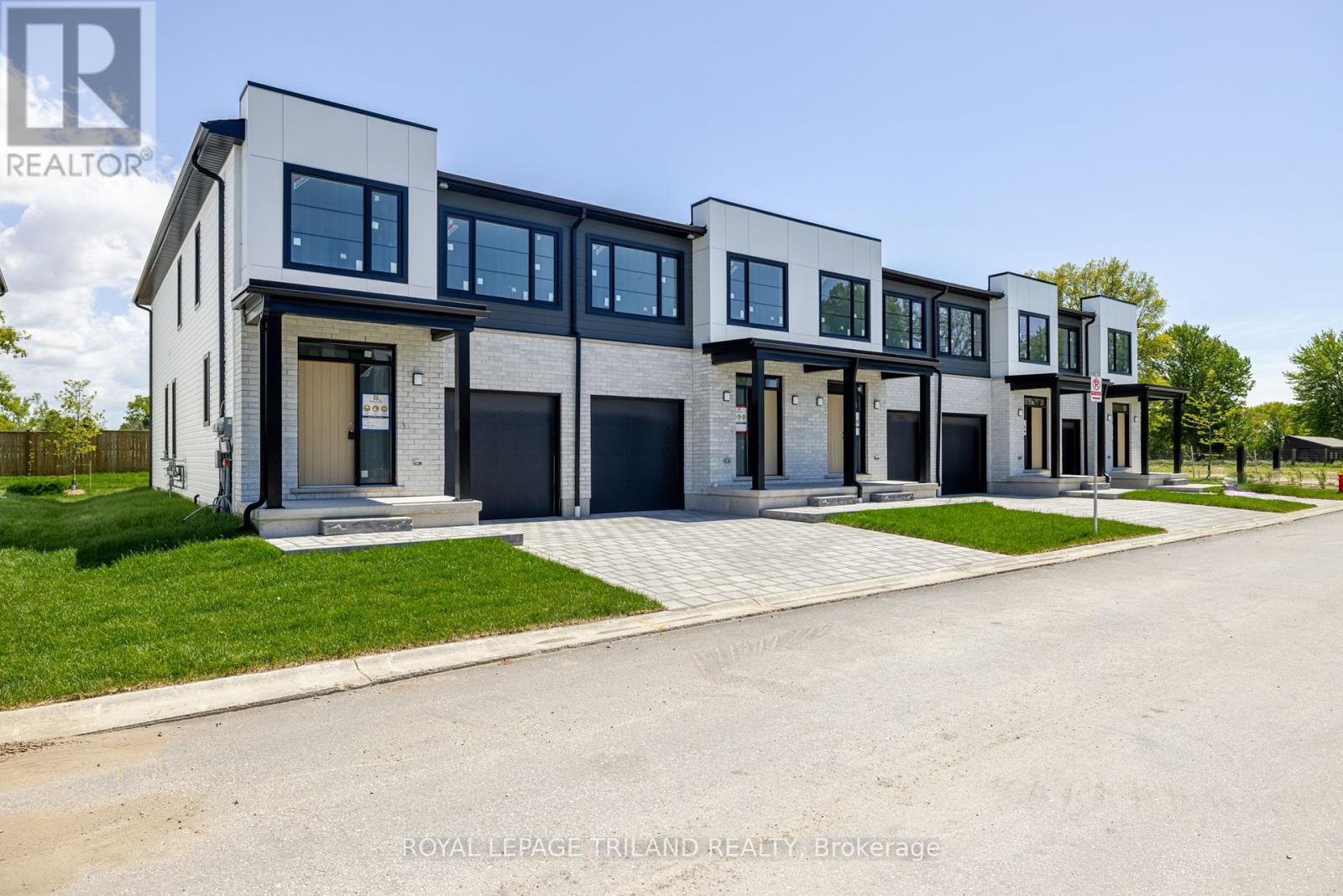 2 - 101 SWALES AVENUE, Strathroy-Caradoc (SW)