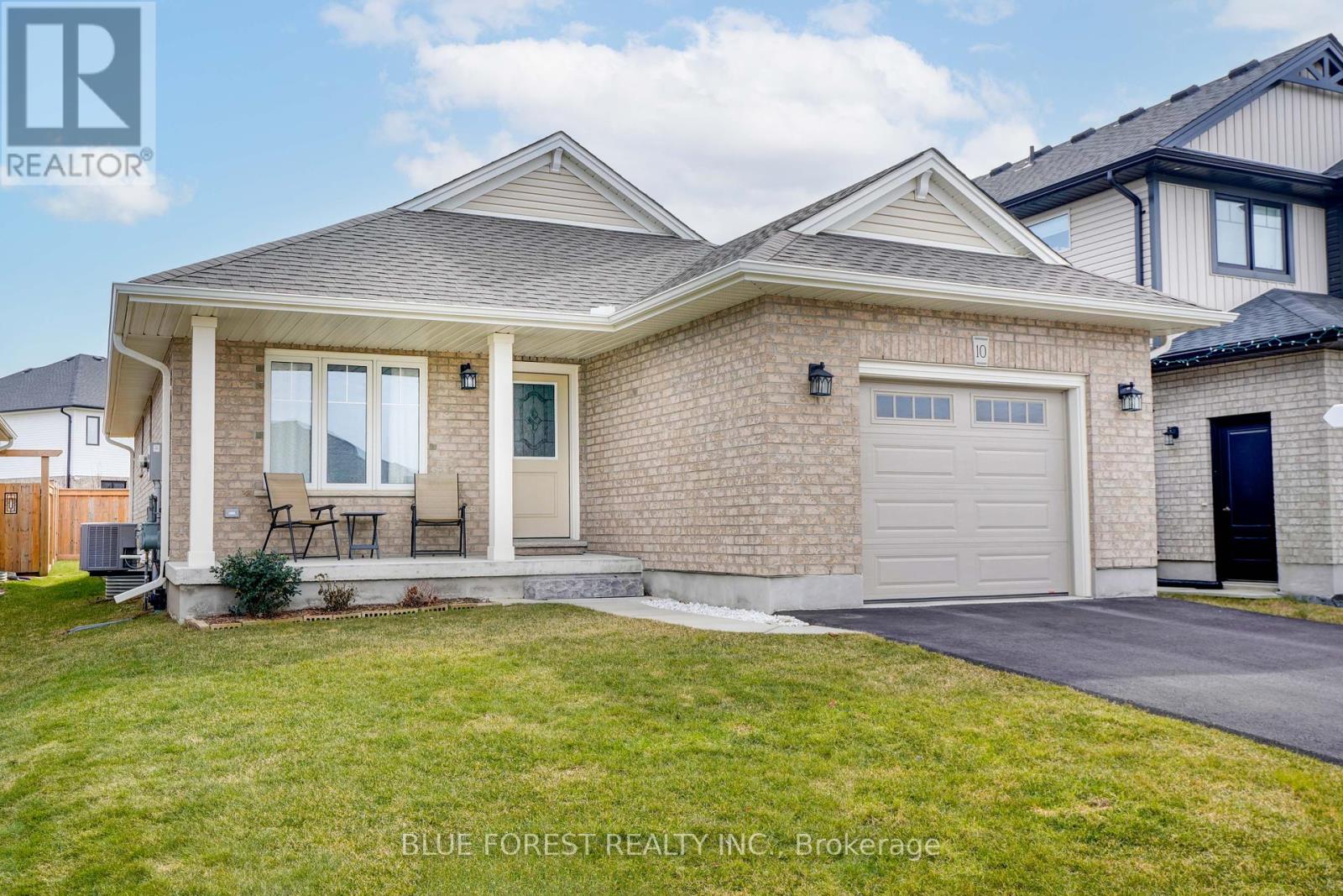 10 AUBURN DRIVE, St. Thomas