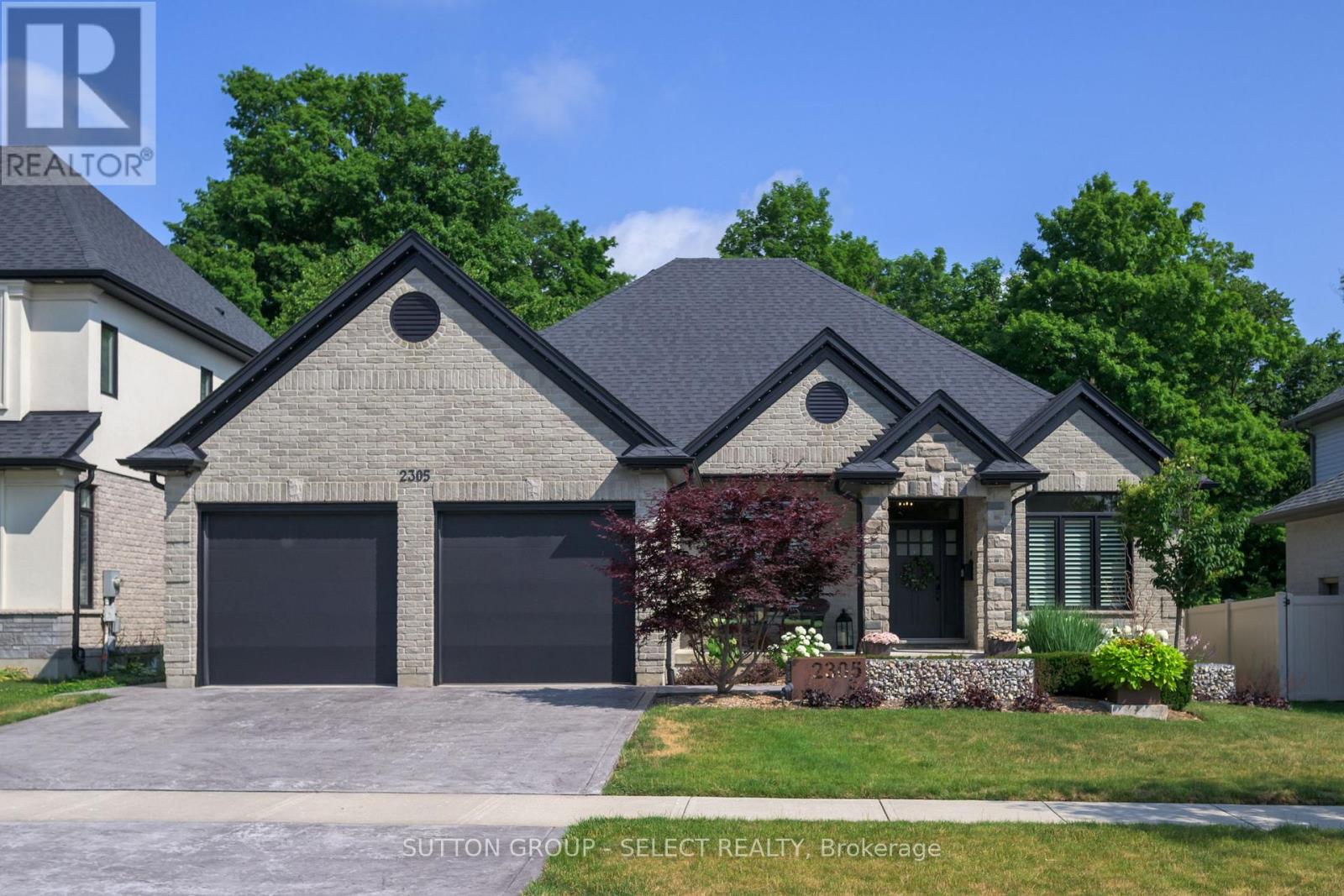 2305 DAUNCEY CRESCENT, London North (North B)