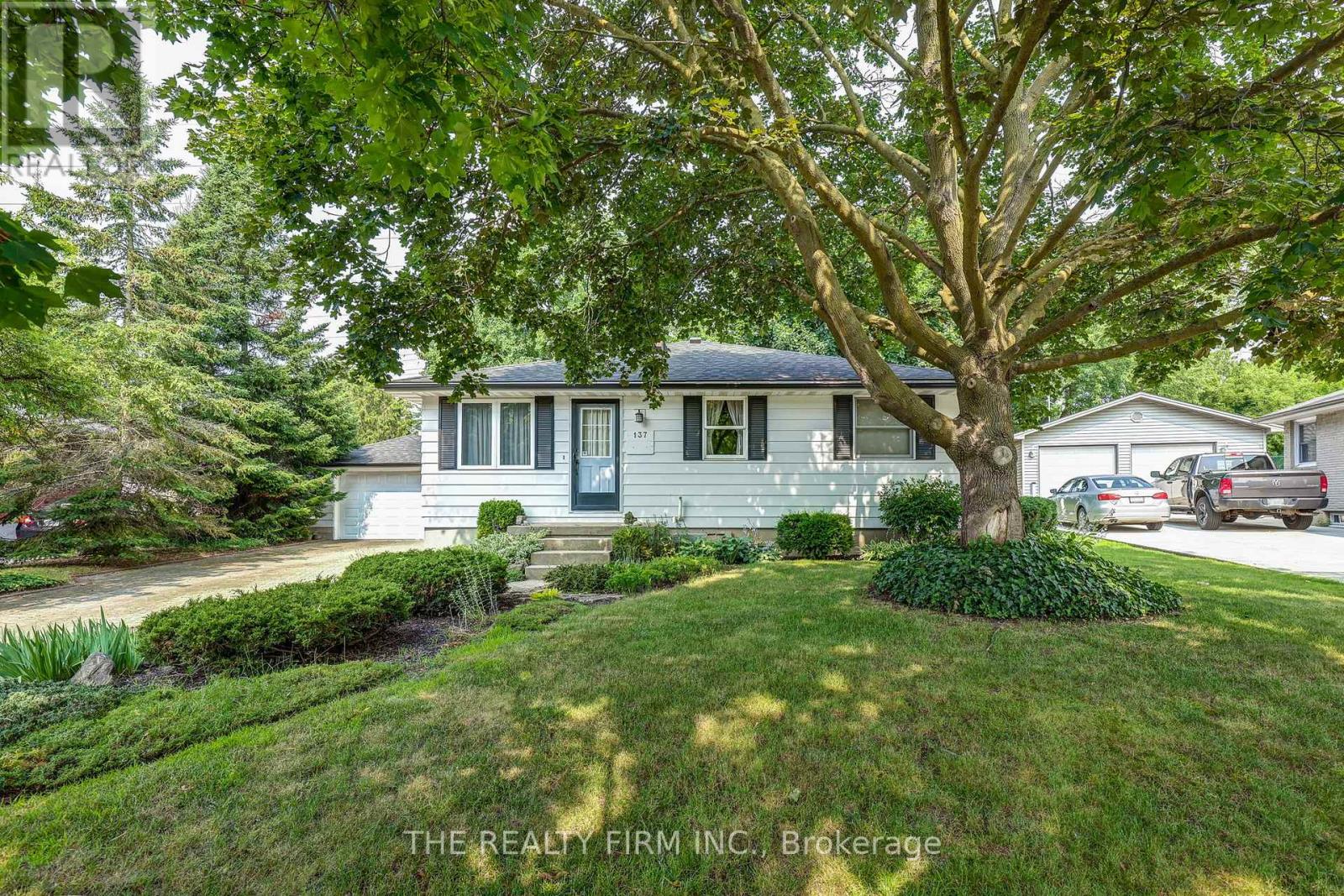 137 FAIRMONT AVENUE, London East (East O)