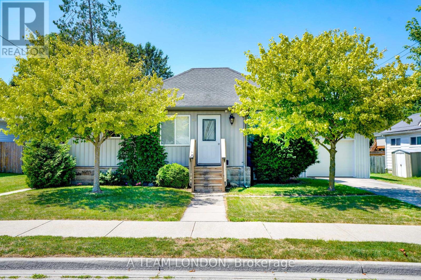 40 RUTHERFORD AVENUE, Aylmer