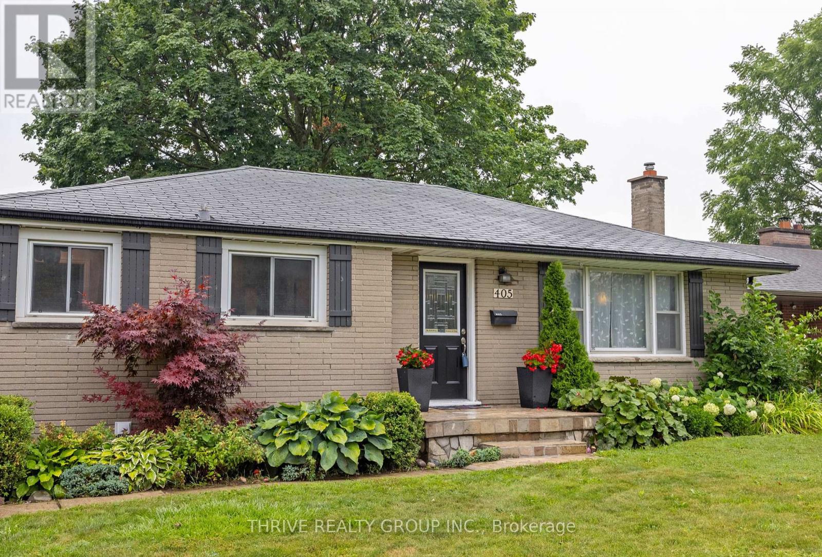 405 BEACHWOOD AVENUE, London South (South D)