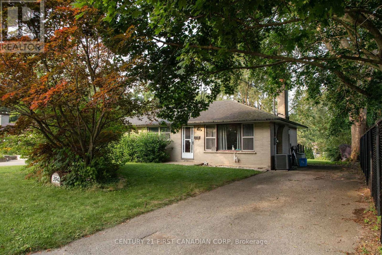 394 GRIFFITH STREET, London South (South B)