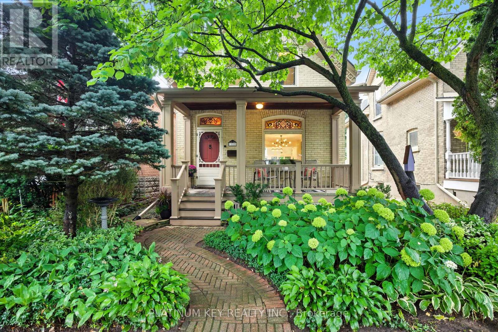 119 TECUMSEH AVENUE E, London South (South F)
