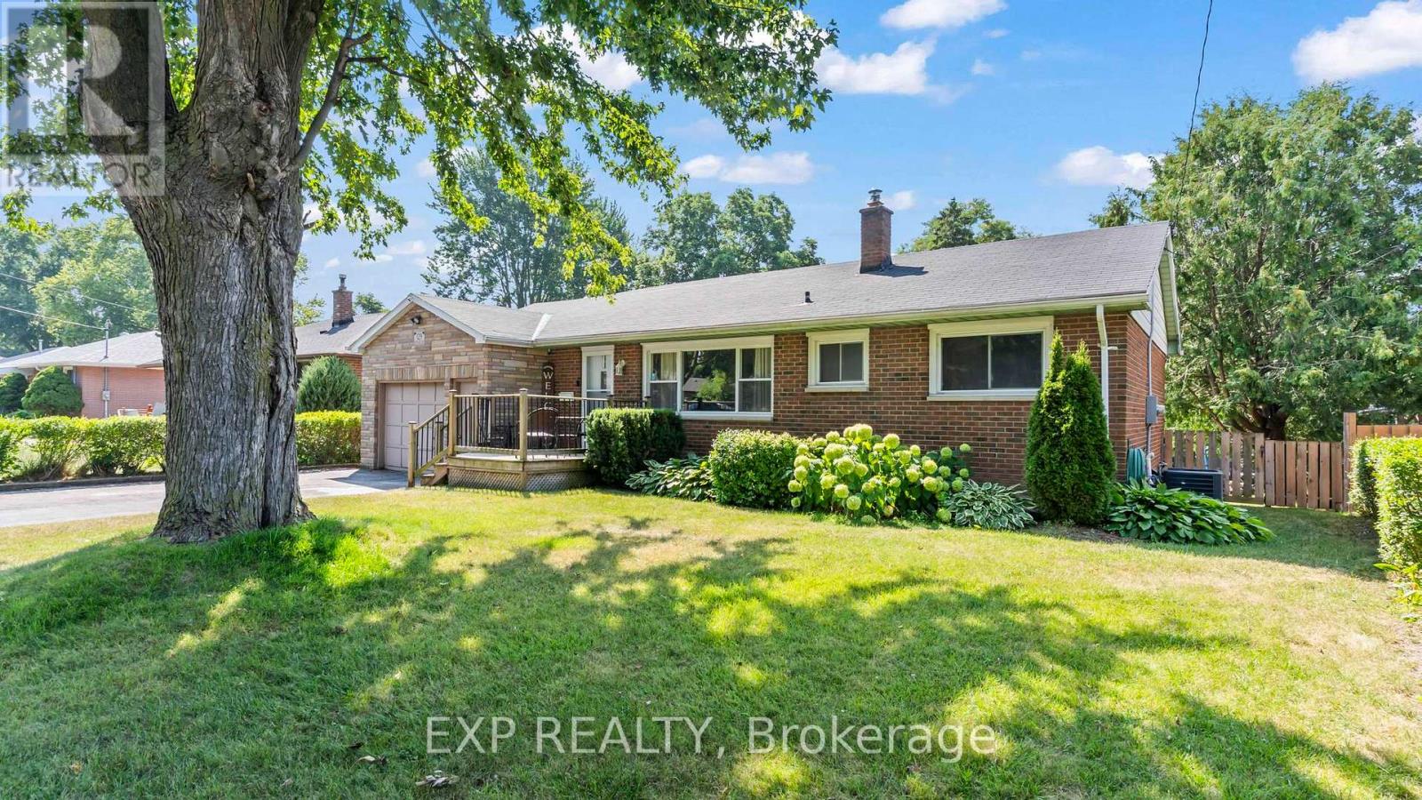 129 BURNSIDE DRIVE, London East (East I)