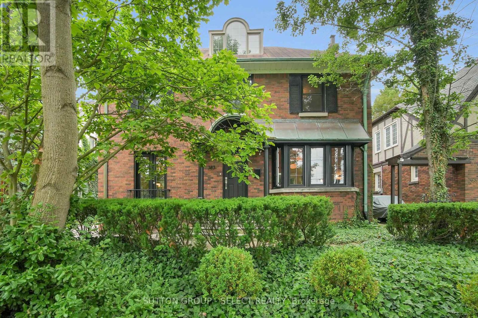 383 HURON STREET, London East (East B)