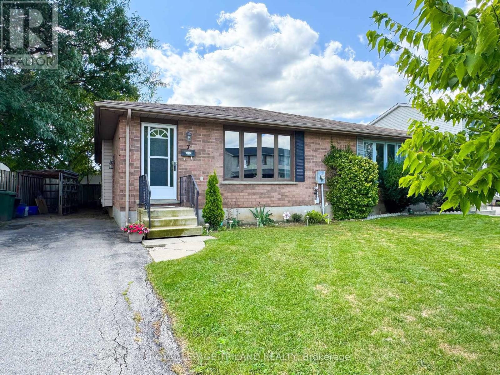 7 GOLDING PLACE, St. Thomas