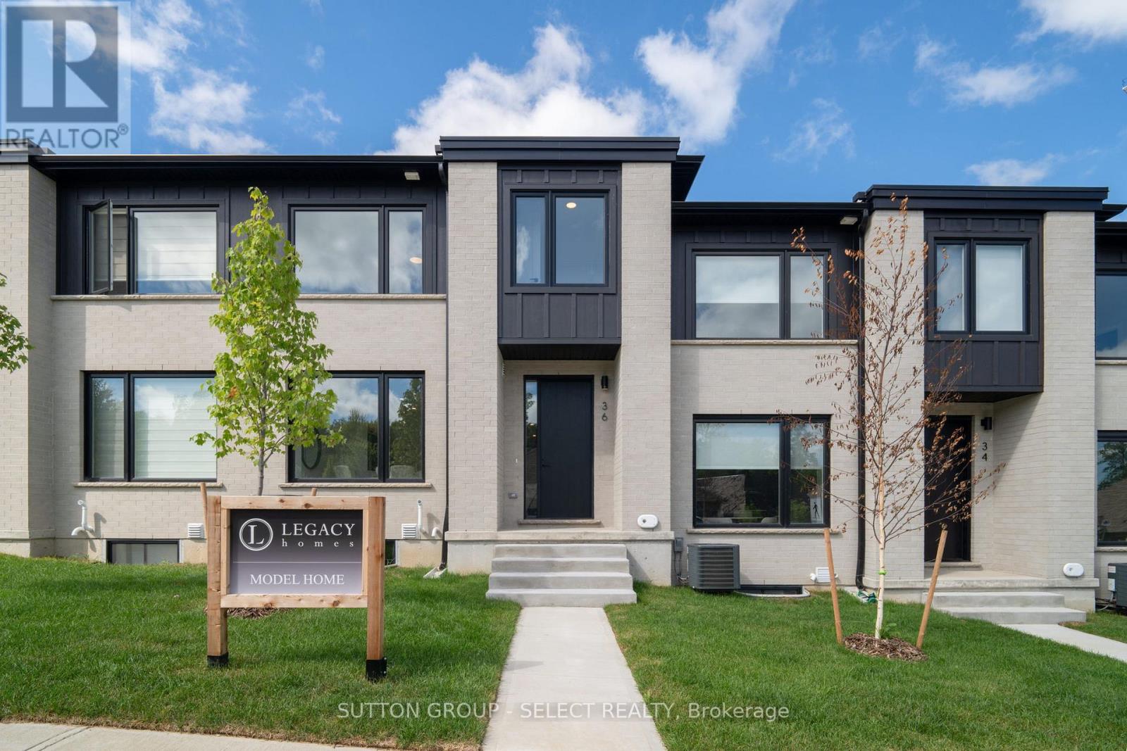 32 - 1175 RIVERBEND ROAD, London South (South B)