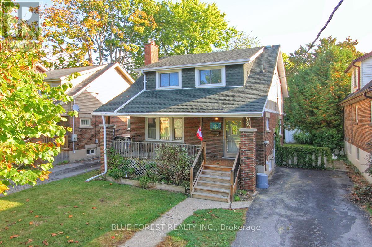1036 PATRICIA STREET, London East (East B)